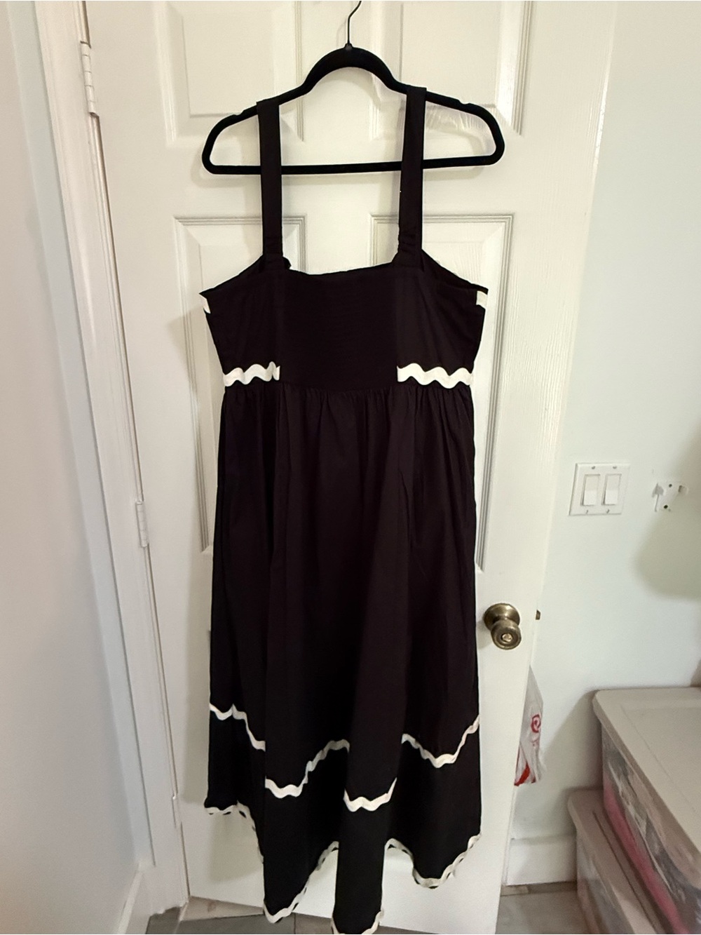 Belle Isle Torrid Dress Black with White Trim - Size 1 - Picture 9 of 9